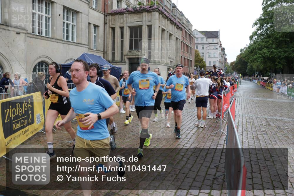 13.09.2026 - Kiel Lauf Yannick Fuchs http://msf.ph/oto/10491447 13.09.2026 11:56:31 Laufen 528, 847 meine-sportfotos.de