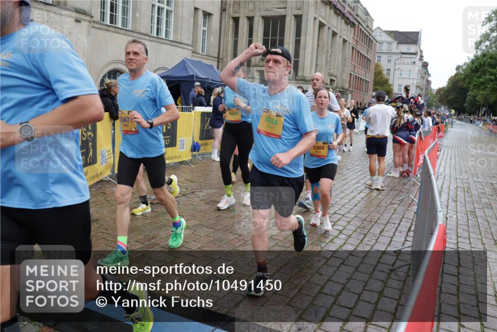 13.09.2026 - Kiel Lauf Yannick Fuchs http://msf.ph/oto/10491450 13.09.2026 11:56:33 Laufen 1047, 37, 9146, 4244, 1984 meine-sportfotos.de