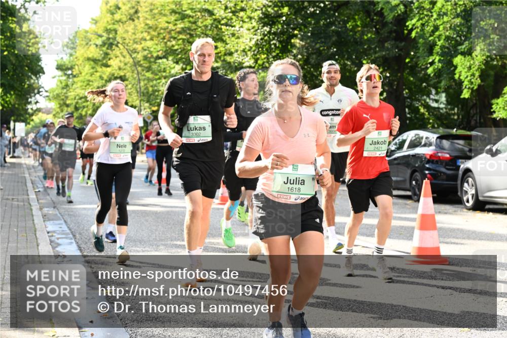 20.09.2026 - PSD Bank Halbmarathon Dr. Thomas Lammeyer http://msf.ph/oto/10497456 20.09.2026 10:47:22 Laufen 1272, 3302, 1618, 3008, 2421 meine-sportfotos.de