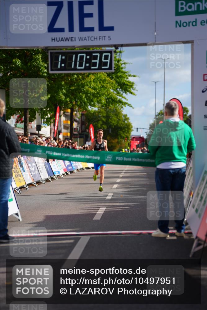 20.09.2026 - PSD Bank Halbmarathon LAZAROV Photography http://msf.ph/oto/10497951 20.09.2026 11:10:38 Ziel 1906 meine-sportfotos.de