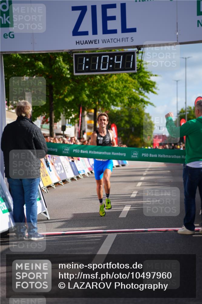 20.09.2026 - PSD Bank Halbmarathon LAZAROV Photography http://msf.ph/oto/10497960 20.09.2026 11:10:40 Ziel 1906 meine-sportfotos.de