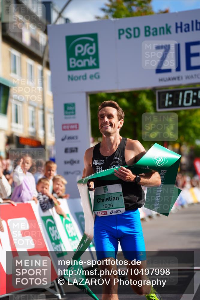 20.09.2026 - PSD Bank Halbmarathon LAZAROV Photography http://msf.ph/oto/10497998 20.09.2026 11:10:42 Ziel 1906 meine-sportfotos.de