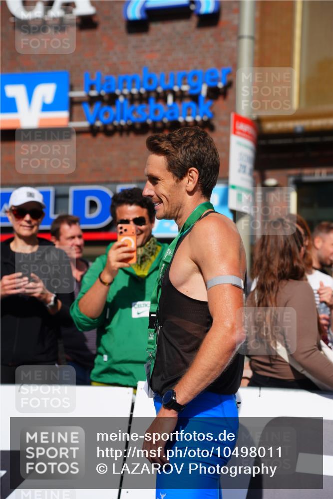 20.09.2026 - PSD Bank Halbmarathon LAZAROV Photography http://msf.ph/oto/10498011 20.09.2026 11:10:51 Ziel  meine-sportfotos.de