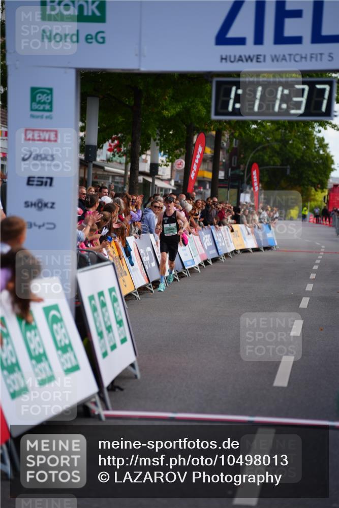 20.09.2026 - PSD Bank Halbmarathon LAZAROV Photography http://msf.ph/oto/10498013 20.09.2026 11:11:37 Ziel 3599 meine-sportfotos.de