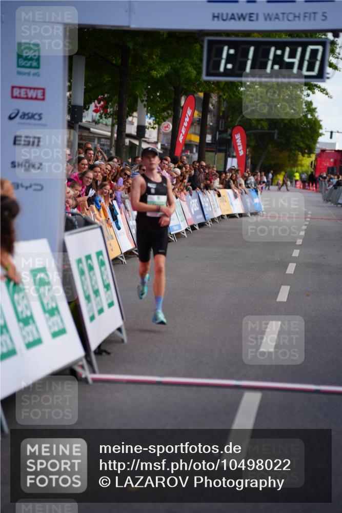 20.09.2026 - PSD Bank Halbmarathon LAZAROV Photography http://msf.ph/oto/10498022 20.09.2026 11:11:39 Ziel 3599 meine-sportfotos.de
