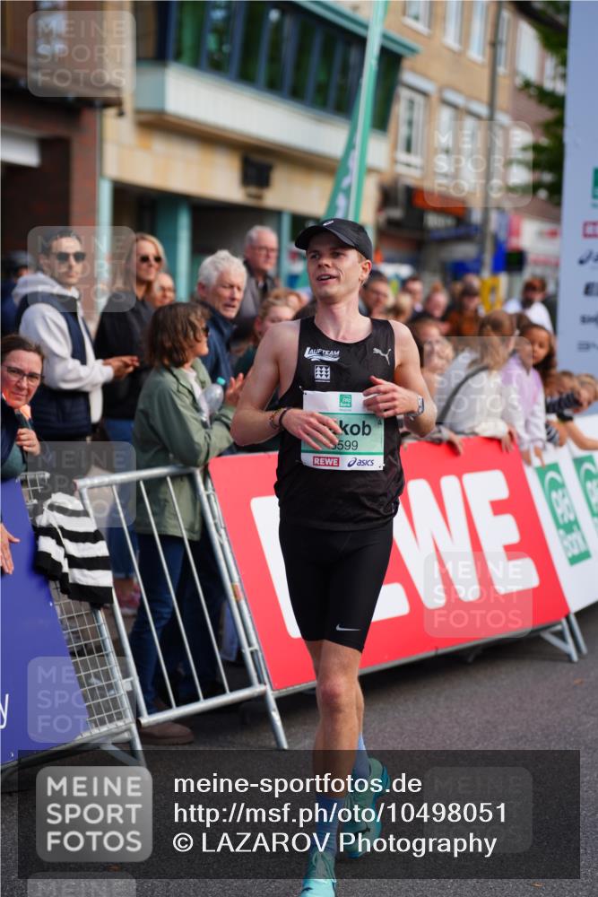 20.09.2026 - PSD Bank Halbmarathon LAZAROV Photography http://msf.ph/oto/10498051 20.09.2026 11:11:42 Ziel 3599 meine-sportfotos.de