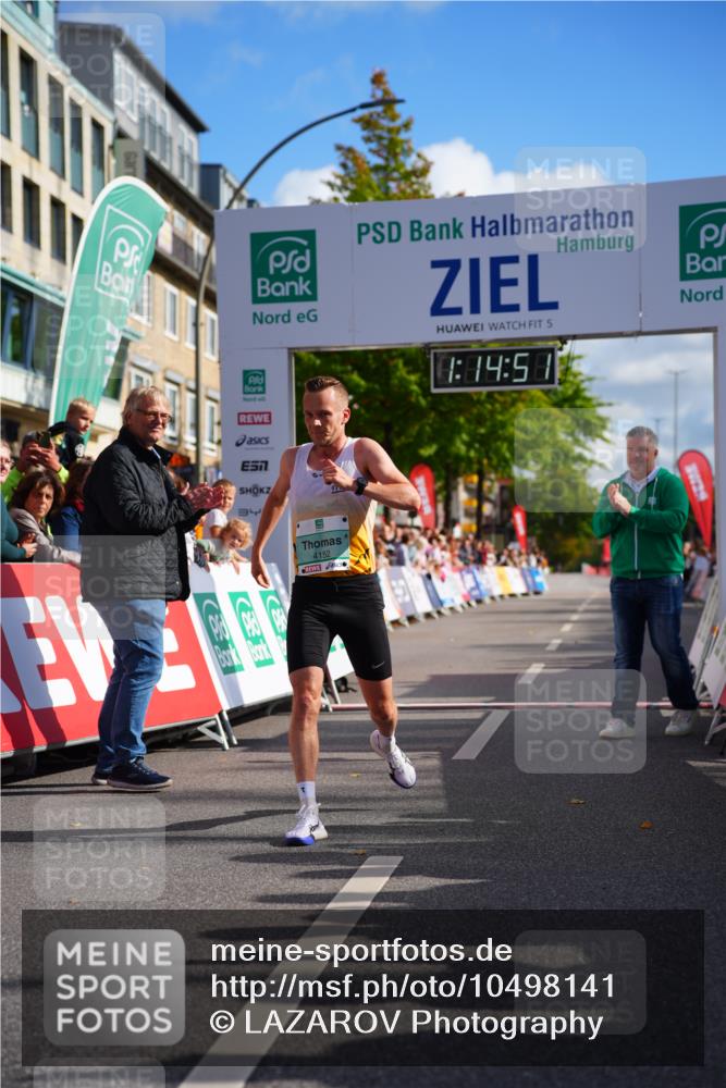 20.09.2026 - PSD Bank Halbmarathon LAZAROV Photography http://msf.ph/oto/10498141 20.09.2026 11:14:51 Ziel 4152 meine-sportfotos.de