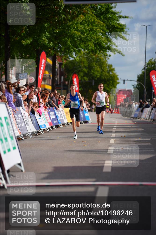 20.09.2026 - PSD Bank Halbmarathon LAZAROV Photography http://msf.ph/oto/10498246 20.09.2026 11:16:22 Ziel 3478 meine-sportfotos.de