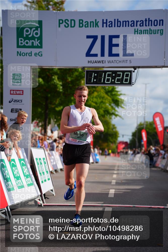 20.09.2026 - PSD Bank Halbmarathon LAZAROV Photography http://msf.ph/oto/10498286 20.09.2026 11:16:28 Ziel 1164, 3478 meine-sportfotos.de