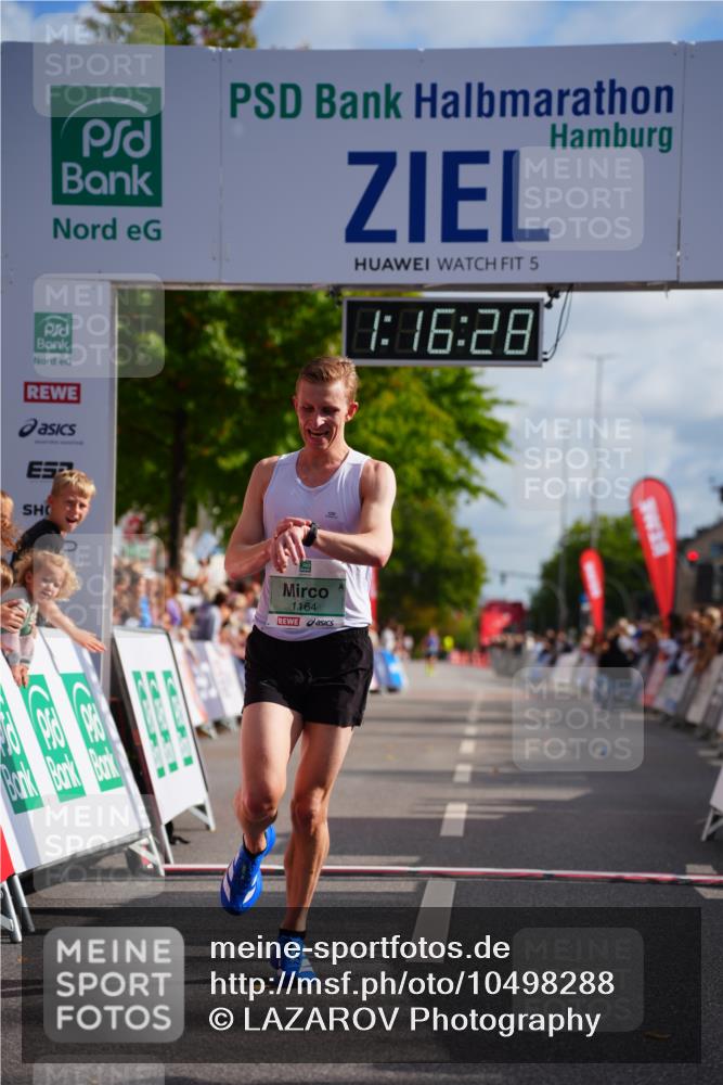 20.09.2026 - PSD Bank Halbmarathon LAZAROV Photography http://msf.ph/oto/10498288 20.09.2026 11:16:28 Ziel 1164, 3478 meine-sportfotos.de