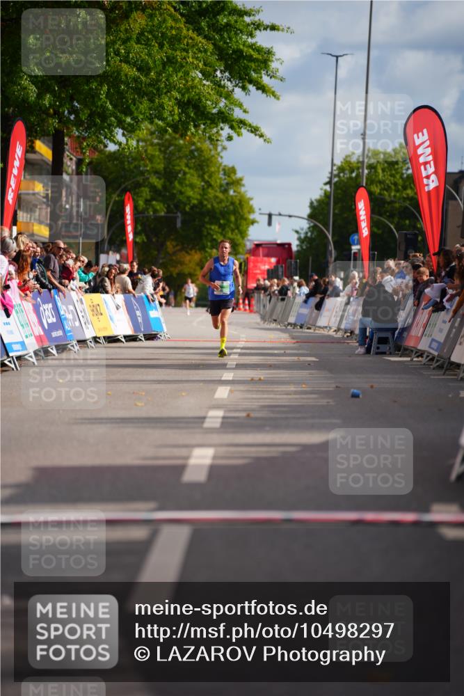 20.09.2026 - PSD Bank Halbmarathon LAZAROV Photography http://msf.ph/oto/10498297 20.09.2026 11:16:38 Ziel  meine-sportfotos.de
