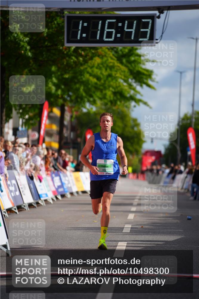 20.09.2026 - PSD Bank Halbmarathon LAZAROV Photography http://msf.ph/oto/10498300 20.09.2026 11:16:43 Ziel  meine-sportfotos.de