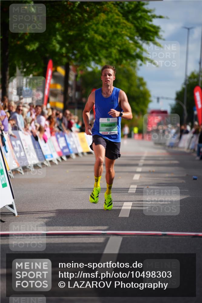 20.09.2026 - PSD Bank Halbmarathon LAZAROV Photography http://msf.ph/oto/10498303 20.09.2026 11:16:43 Ziel  meine-sportfotos.de