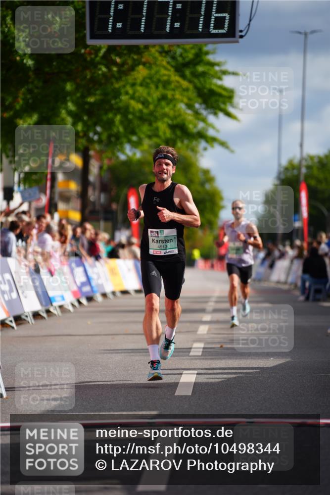 20.09.2026 - PSD Bank Halbmarathon LAZAROV Photography http://msf.ph/oto/10498344 20.09.2026 11:17:16 Ziel 4128, 4513 meine-sportfotos.de