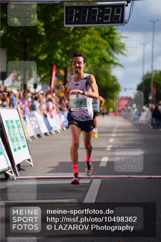 20.09.2026 - PSD Bank Halbmarathon LAZAROV Photography http://msf.ph/oto/10498362 20.09.2026 11:17:34 Ziel 1073, 4546 meine-sportfotos.de