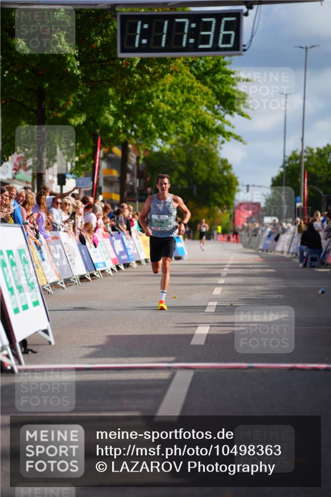 20.09.2026 - PSD Bank Halbmarathon LAZAROV Photography http://msf.ph/oto/10498363 20.09.2026 11:17:36 Ziel 1073, 4546 meine-sportfotos.de