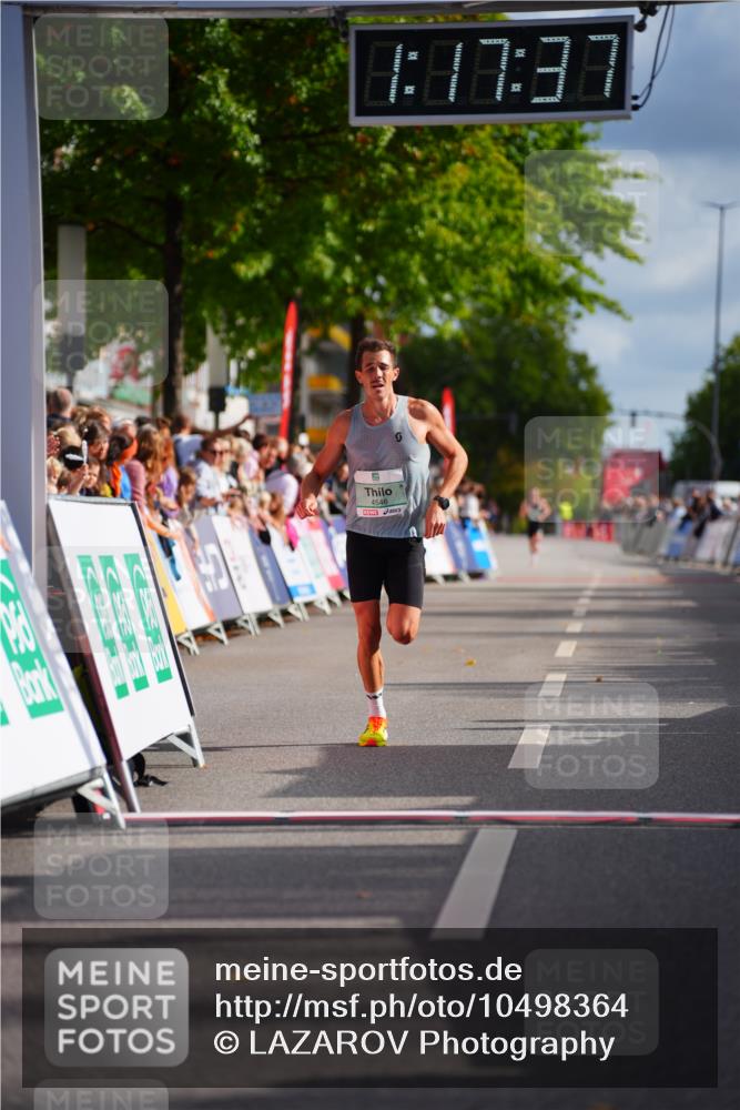 20.09.2026 - PSD Bank Halbmarathon LAZAROV Photography http://msf.ph/oto/10498364 20.09.2026 11:17:37 Ziel 1073, 4546 meine-sportfotos.de