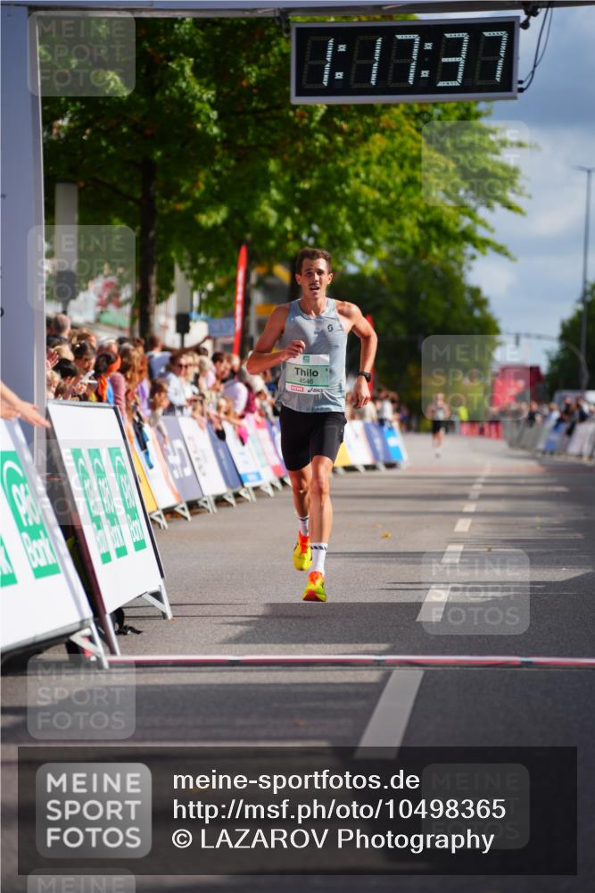 20.09.2026 - PSD Bank Halbmarathon LAZAROV Photography http://msf.ph/oto/10498365 20.09.2026 11:17:37 Ziel 1073, 4546 meine-sportfotos.de