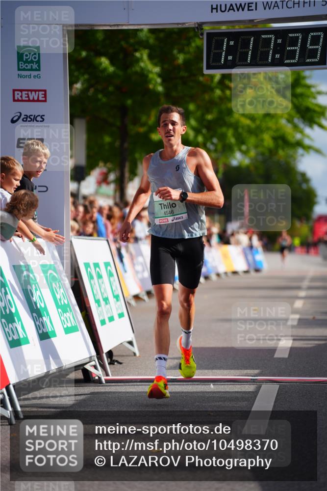 20.09.2026 - PSD Bank Halbmarathon LAZAROV Photography http://msf.ph/oto/10498370 20.09.2026 11:17:38 Ziel 1073, 4546 meine-sportfotos.de
