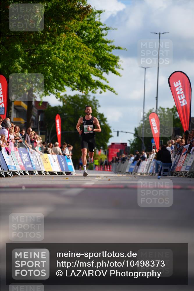 20.09.2026 - PSD Bank Halbmarathon LAZAROV Photography http://msf.ph/oto/10498373 20.09.2026 11:17:48 Ziel 1321 meine-sportfotos.de