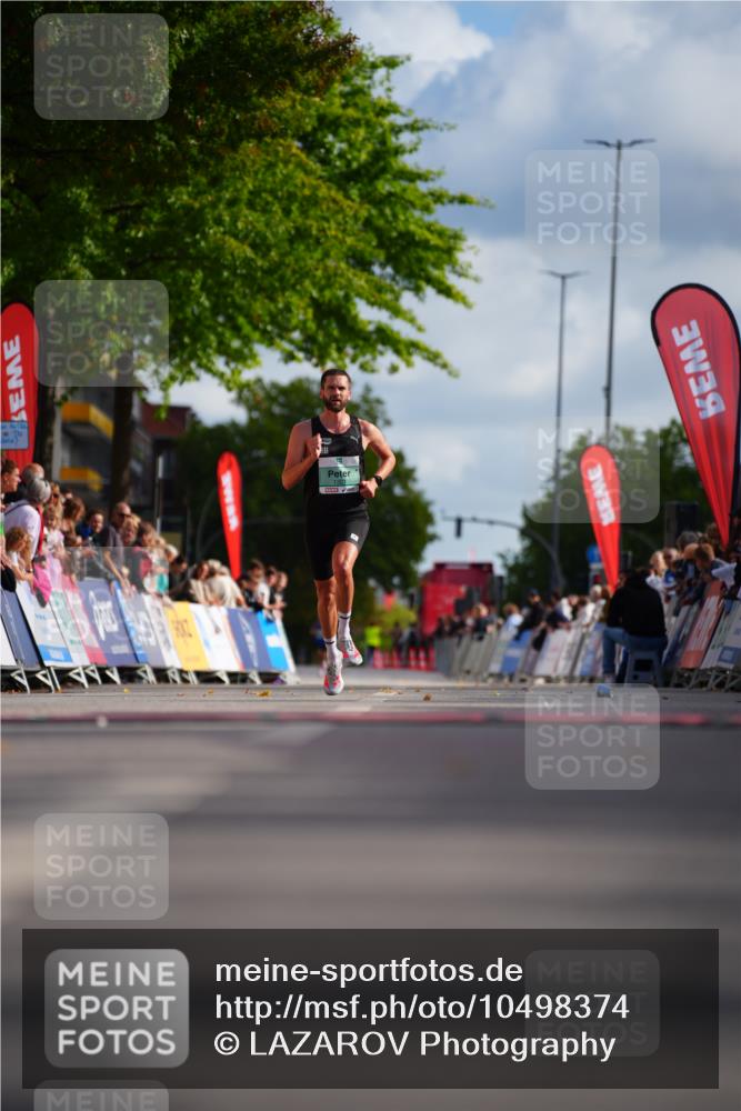 20.09.2026 - PSD Bank Halbmarathon LAZAROV Photography http://msf.ph/oto/10498374 20.09.2026 11:17:48 Ziel 1321 meine-sportfotos.de