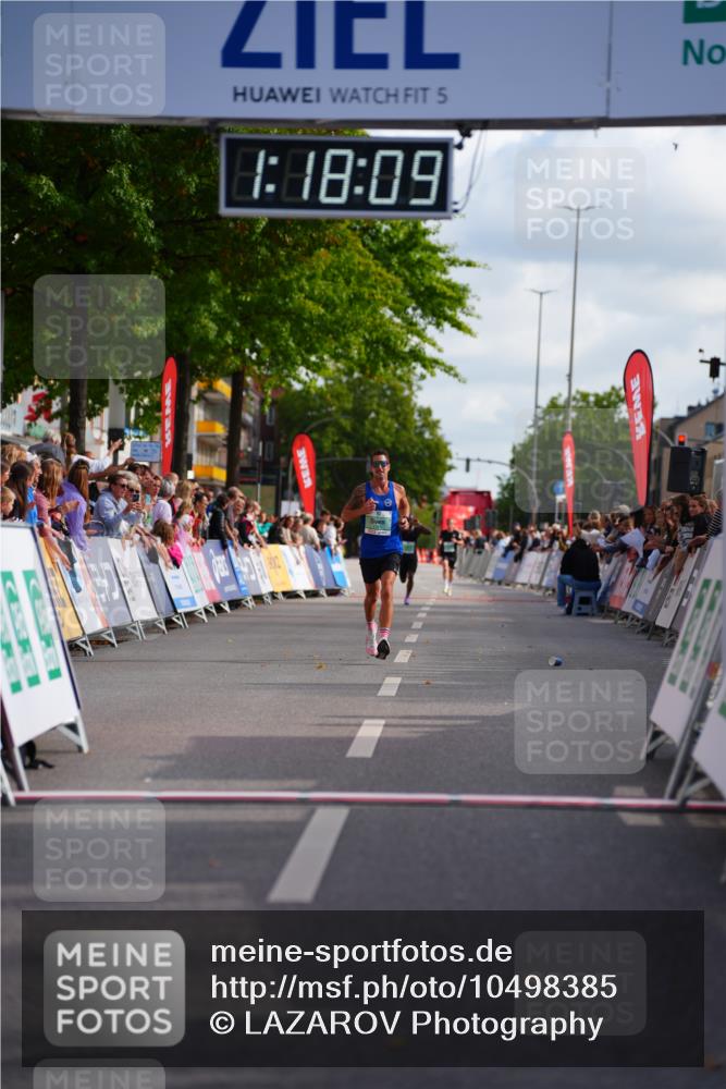 20.09.2026 - PSD Bank Halbmarathon LAZAROV Photography http://msf.ph/oto/10498385 20.09.2026 11:18:09 Ziel 1765 meine-sportfotos.de