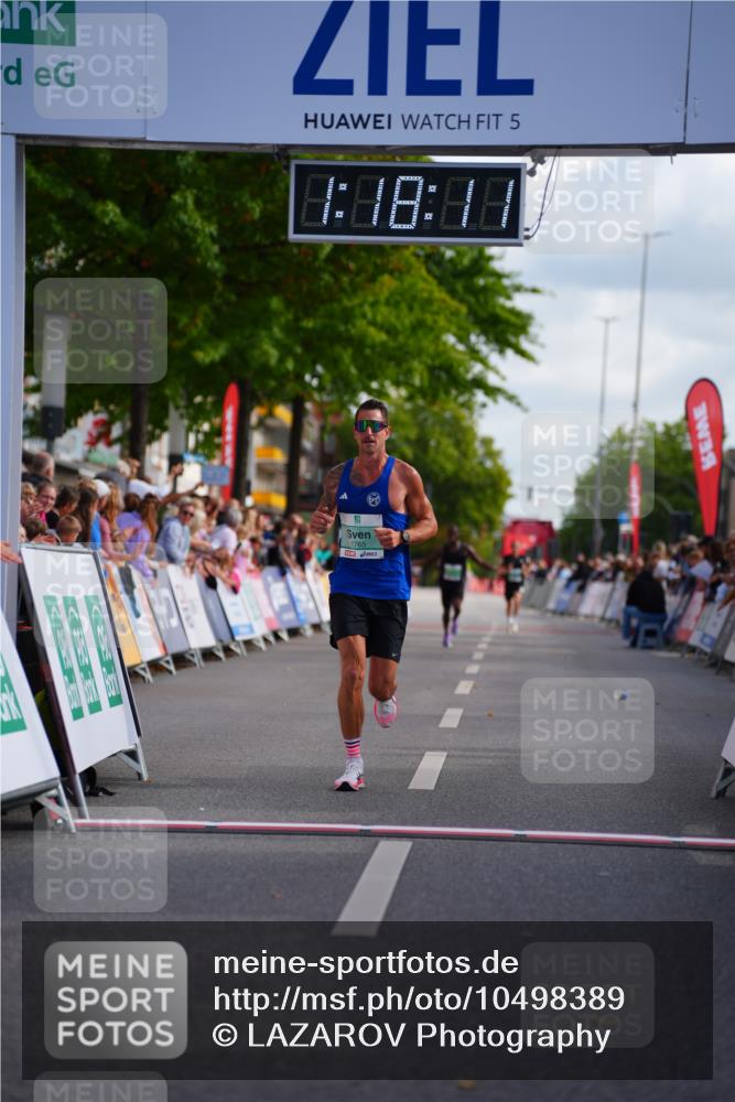 20.09.2026 - PSD Bank Halbmarathon LAZAROV Photography http://msf.ph/oto/10498389 20.09.2026 11:18:11 Ziel 1765 meine-sportfotos.de
