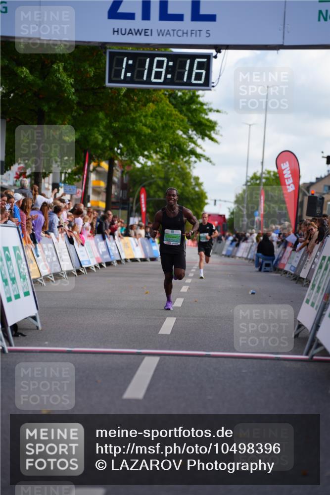 20.09.2026 - PSD Bank Halbmarathon LAZAROV Photography http://msf.ph/oto/10498396 20.09.2026 11:18:15 Ziel 1204, 1765 meine-sportfotos.de
