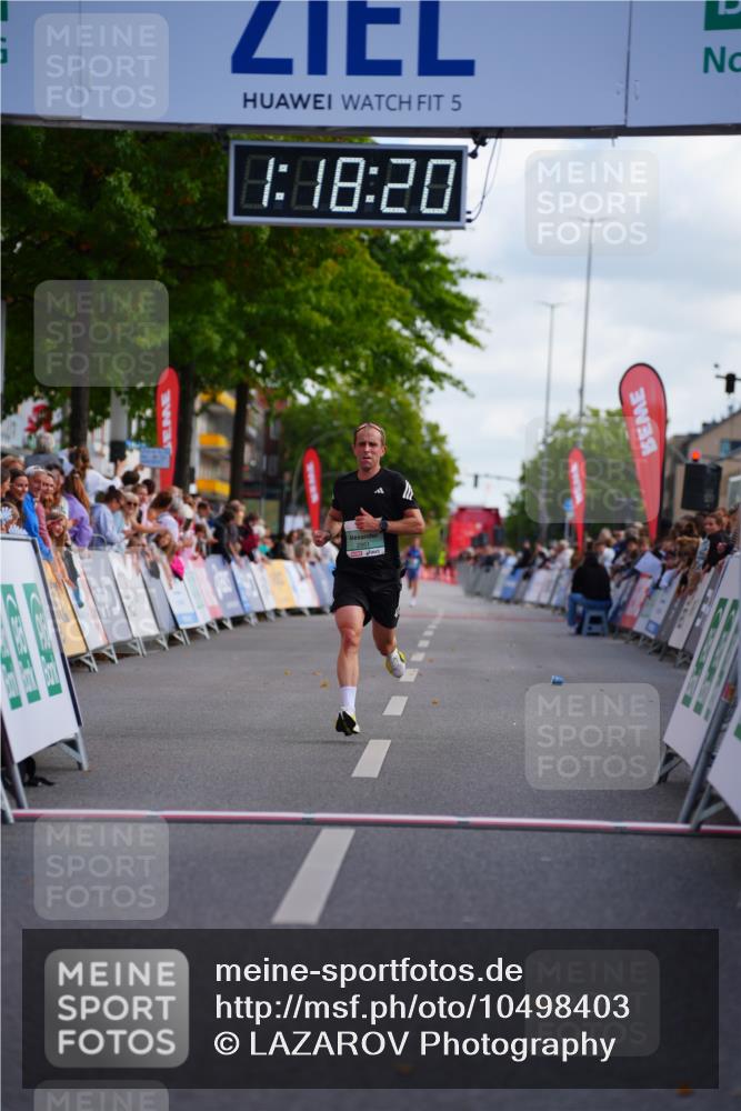 20.09.2026 - PSD Bank Halbmarathon LAZAROV Photography http://msf.ph/oto/10498403 20.09.2026 11:18:19 Ziel 1204, 1765, 2951 meine-sportfotos.de