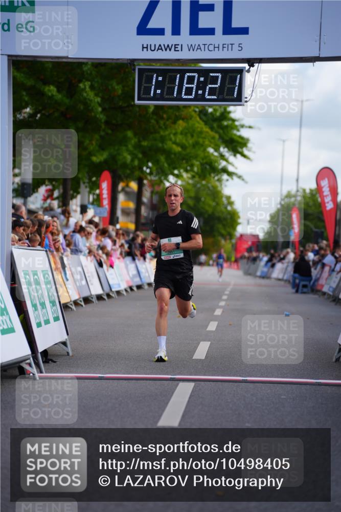 20.09.2026 - PSD Bank Halbmarathon LAZAROV Photography http://msf.ph/oto/10498405 20.09.2026 11:18:20 Ziel 1204, 2951 meine-sportfotos.de