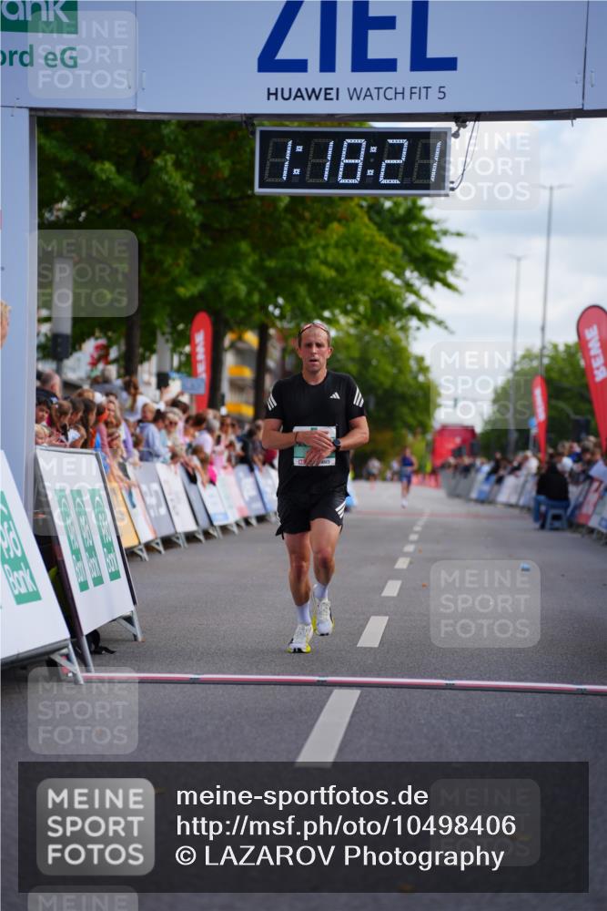 20.09.2026 - PSD Bank Halbmarathon LAZAROV Photography http://msf.ph/oto/10498406 20.09.2026 11:18:20 Ziel 1204, 2951 meine-sportfotos.de