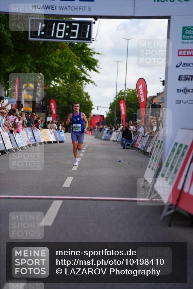 20.09.2026 - PSD Bank Halbmarathon LAZAROV Photography http://msf.ph/oto/10498410 20.09.2026 11:18:31 Ziel 4108 meine-sportfotos.de