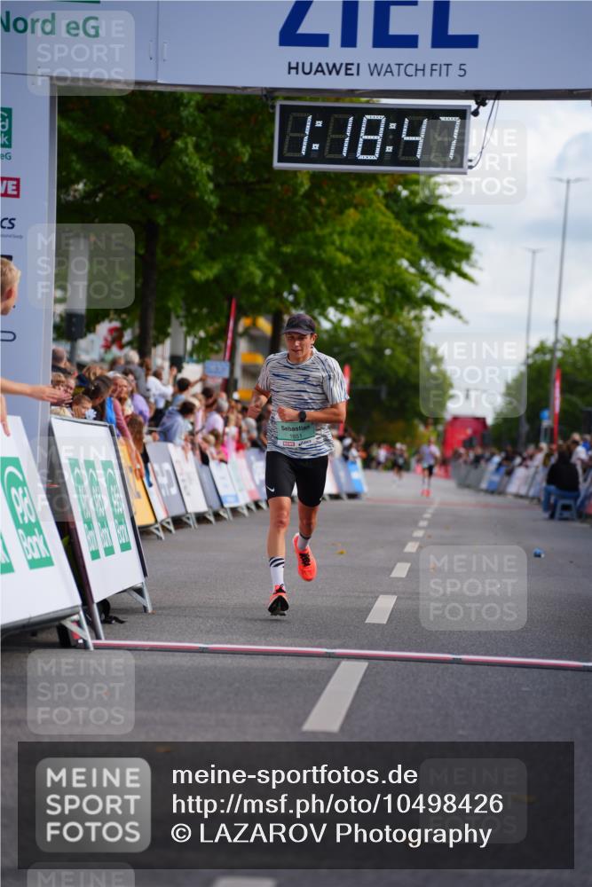 20.09.2026 - PSD Bank Halbmarathon LAZAROV Photography http://msf.ph/oto/10498426 20.09.2026 11:18:46 Ziel 1651 meine-sportfotos.de