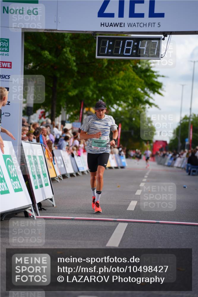 20.09.2026 - PSD Bank Halbmarathon LAZAROV Photography http://msf.ph/oto/10498427 20.09.2026 11:18:47 Ziel 1651 meine-sportfotos.de