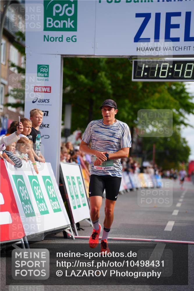 20.09.2026 - PSD Bank Halbmarathon LAZAROV Photography http://msf.ph/oto/10498431 20.09.2026 11:18:48 Ziel 1651 meine-sportfotos.de
