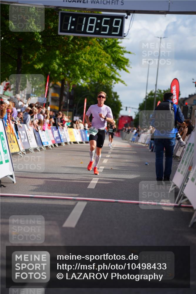 20.09.2026 - PSD Bank Halbmarathon LAZAROV Photography http://msf.ph/oto/10498433 20.09.2026 11:18:58 Ziel 3891 meine-sportfotos.de