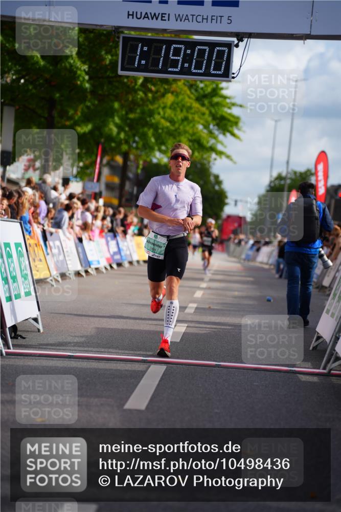 20.09.2026 - PSD Bank Halbmarathon LAZAROV Photography http://msf.ph/oto/10498436 20.09.2026 11:19:00 Ziel 3891 meine-sportfotos.de