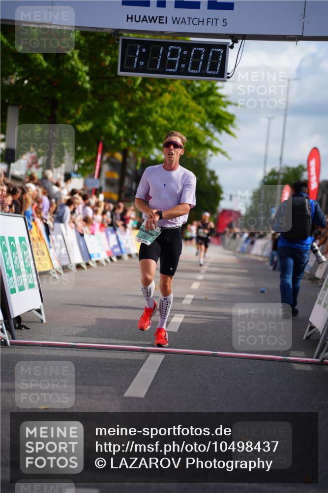 20.09.2026 - PSD Bank Halbmarathon LAZAROV Photography http://msf.ph/oto/10498437 20.09.2026 11:19:00 Ziel 3891 meine-sportfotos.de