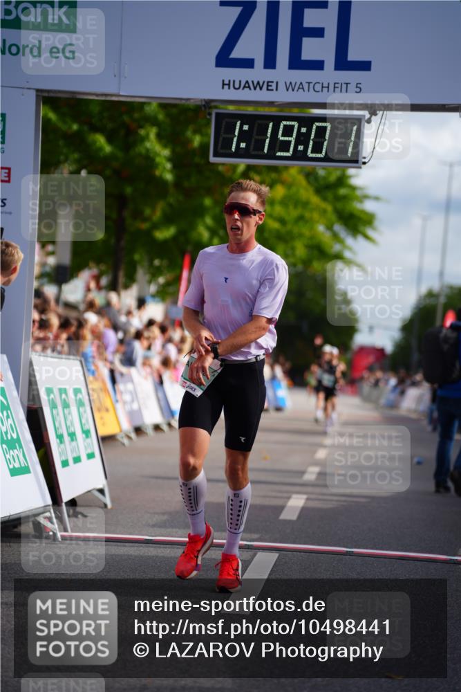 20.09.2026 - PSD Bank Halbmarathon LAZAROV Photography http://msf.ph/oto/10498441 20.09.2026 11:19:01 Ziel 3891 meine-sportfotos.de