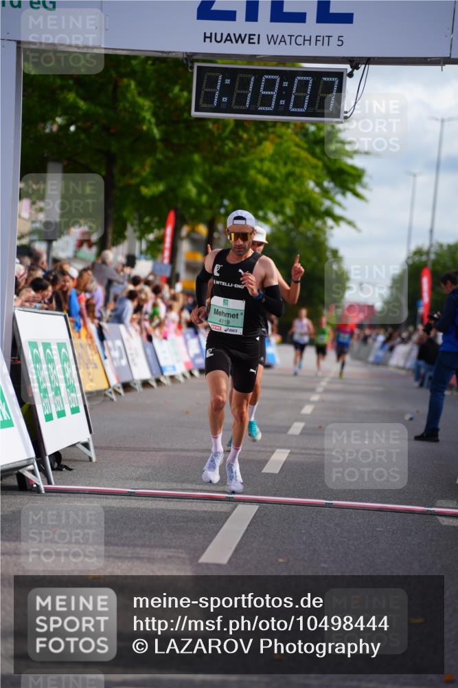 20.09.2026 - PSD Bank Halbmarathon LAZAROV Photography http://msf.ph/oto/10498444 20.09.2026 11:19:07 Ziel 3171, 3891, 4119 meine-sportfotos.de