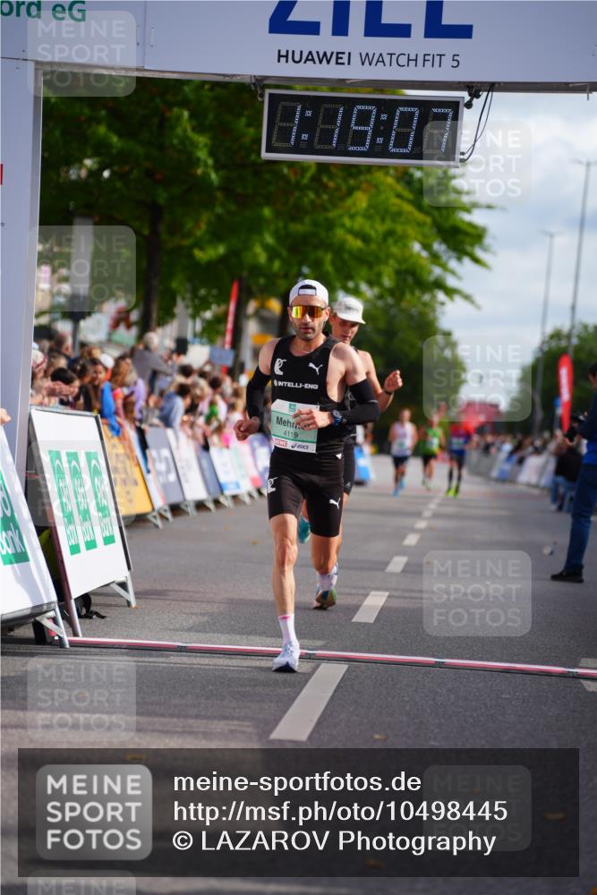 20.09.2026 - PSD Bank Halbmarathon LAZAROV Photography http://msf.ph/oto/10498445 20.09.2026 11:19:07 Ziel 3171, 3891, 4119 meine-sportfotos.de
