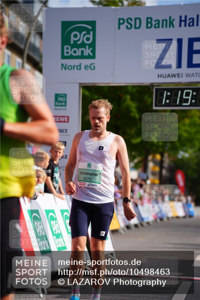 20.09.2026 - PSD Bank Halbmarathon LAZAROV Photography http://msf.ph/oto/10498463 20.09.2026 11:19:18 Ziel 2541, 3272, 4169 meine-sportfotos.de