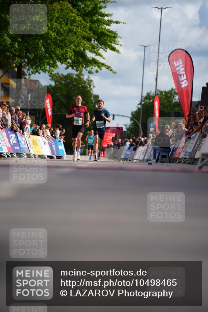 20.09.2026 - PSD Bank Halbmarathon LAZAROV Photography http://msf.ph/oto/10498465 20.09.2026 11:19:40 Ziel  meine-sportfotos.de