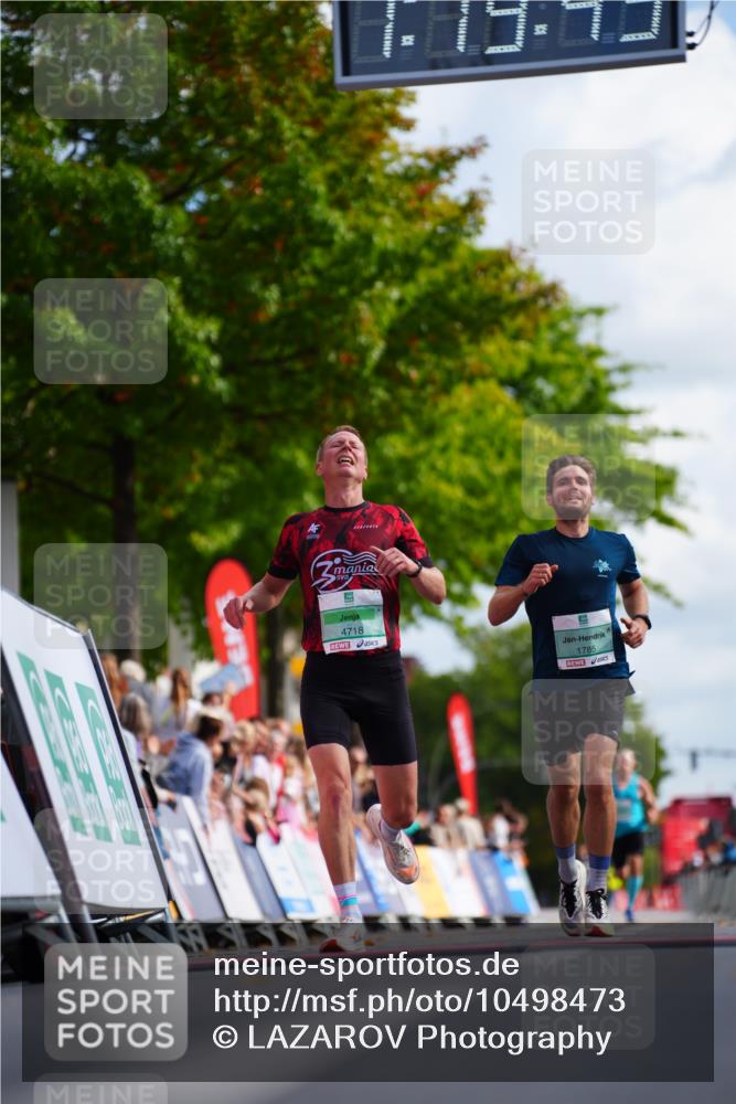 20.09.2026 - PSD Bank Halbmarathon LAZAROV Photography http://msf.ph/oto/10498473 20.09.2026 11:19:45 Ziel 1785, 4718 meine-sportfotos.de