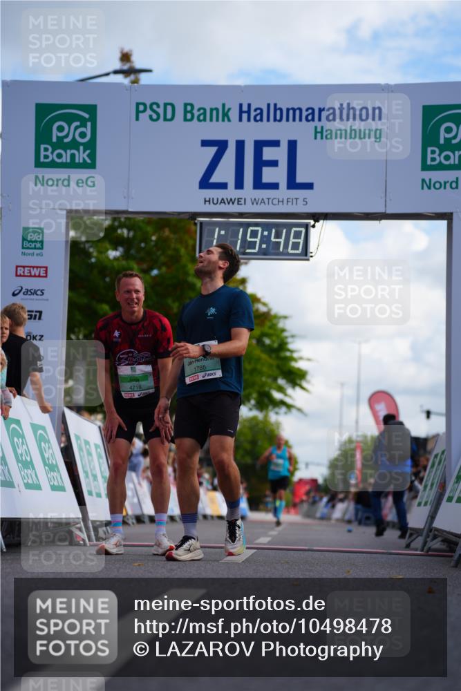 20.09.2026 - PSD Bank Halbmarathon LAZAROV Photography http://msf.ph/oto/10498478 20.09.2026 11:19:48 Ziel 1785, 4372, 4718 meine-sportfotos.de