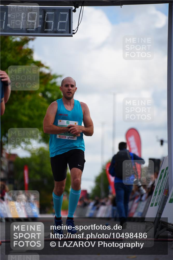 20.09.2026 - PSD Bank Halbmarathon LAZAROV Photography http://msf.ph/oto/10498486 20.09.2026 11:19:51 Ziel 1785, 4372, 4718 meine-sportfotos.de