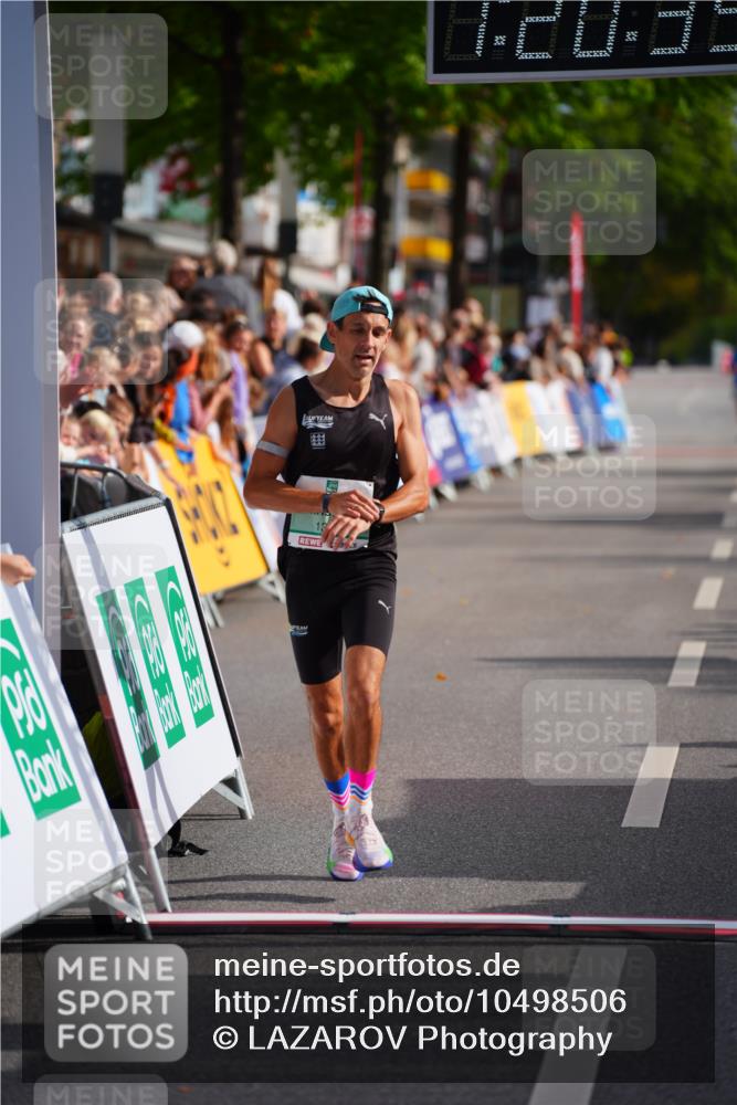 20.09.2026 - PSD Bank Halbmarathon LAZAROV Photography http://msf.ph/oto/10498506 20.09.2026 11:20:34 Ziel 1326 meine-sportfotos.de