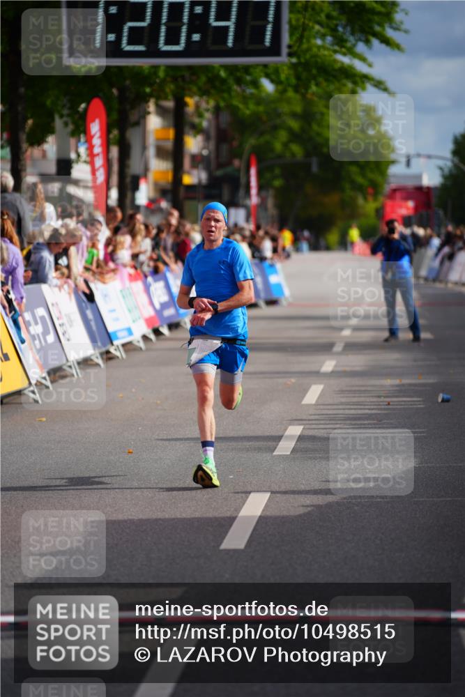 20.09.2026 - PSD Bank Halbmarathon LAZAROV Photography http://msf.ph/oto/10498515 20.09.2026 11:20:46 Ziel 3149 meine-sportfotos.de