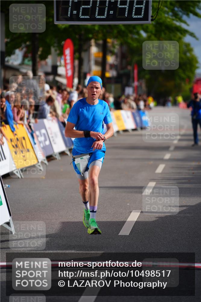 20.09.2026 - PSD Bank Halbmarathon LAZAROV Photography http://msf.ph/oto/10498517 20.09.2026 11:20:47 Ziel 3149 meine-sportfotos.de