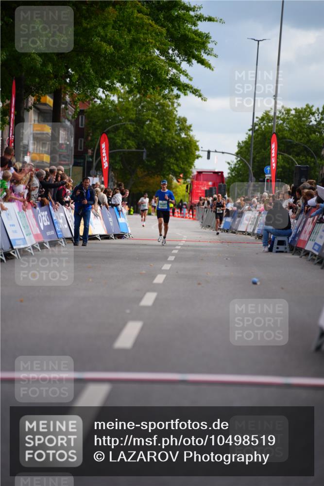20.09.2026 - PSD Bank Halbmarathon LAZAROV Photography http://msf.ph/oto/10498519 20.09.2026 11:21:32 Ziel  meine-sportfotos.de